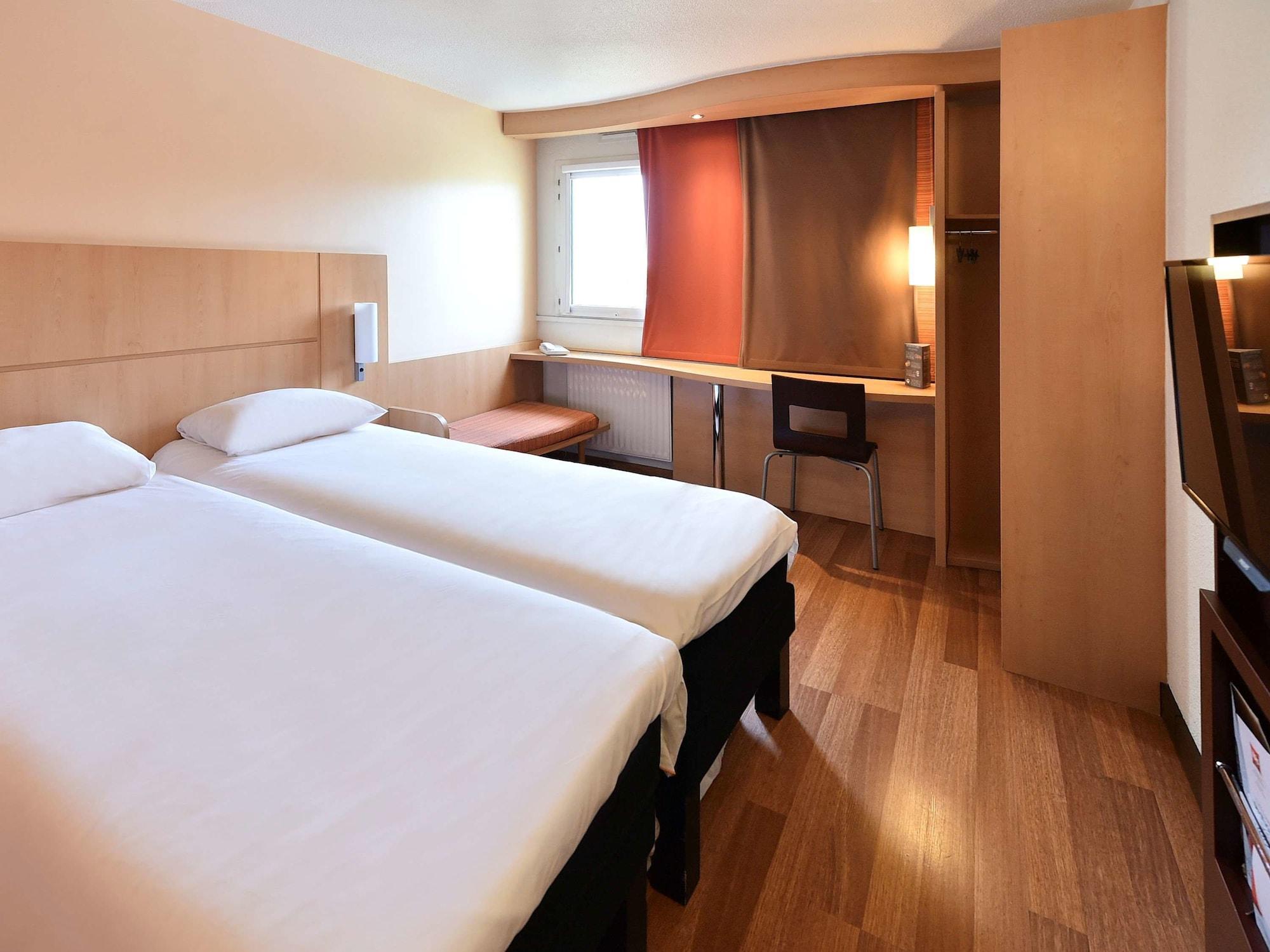 Ibis Beaune La Ferme Aux Vins Exterior photo